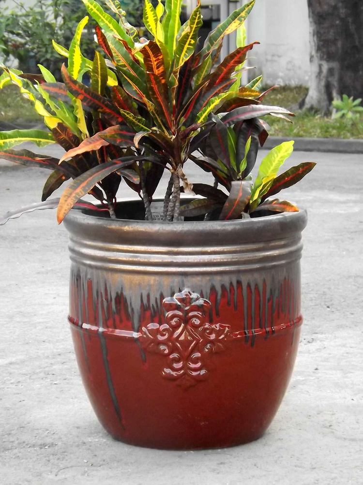 Dragon Kiln example 2, Vietnamese ceramic planter
