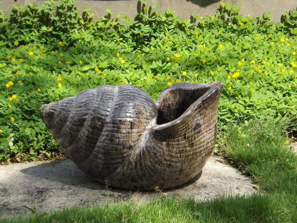 Garden Décor planters manufactured by TNL & Son, Vietnam